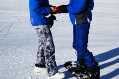 Cursuri-si-lectii-de-ski-si-snowboard-in-Poiana-Brasov-la-cele-mai-mici-preturi.-Instructori-de-ski-si-snowboard-cu-experienta-de-lucru-in-Elvetia-austria-Canada-si-SUA