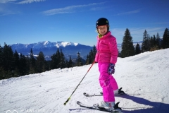 ski-with-RJ-ski-school-in-Poiana-Brasov