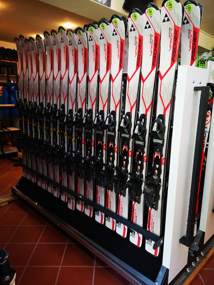 Sea Monk Sweep Ski & Snowboard Rental in Poiana Brasov | Ski Hire Store Poiana Brasov